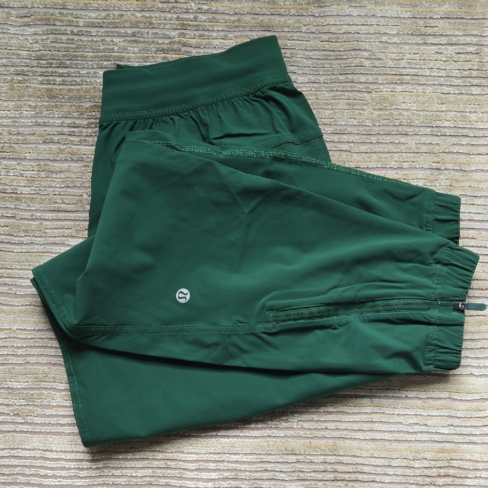 Adapted State high-rise Jogger full length In Everglades Green